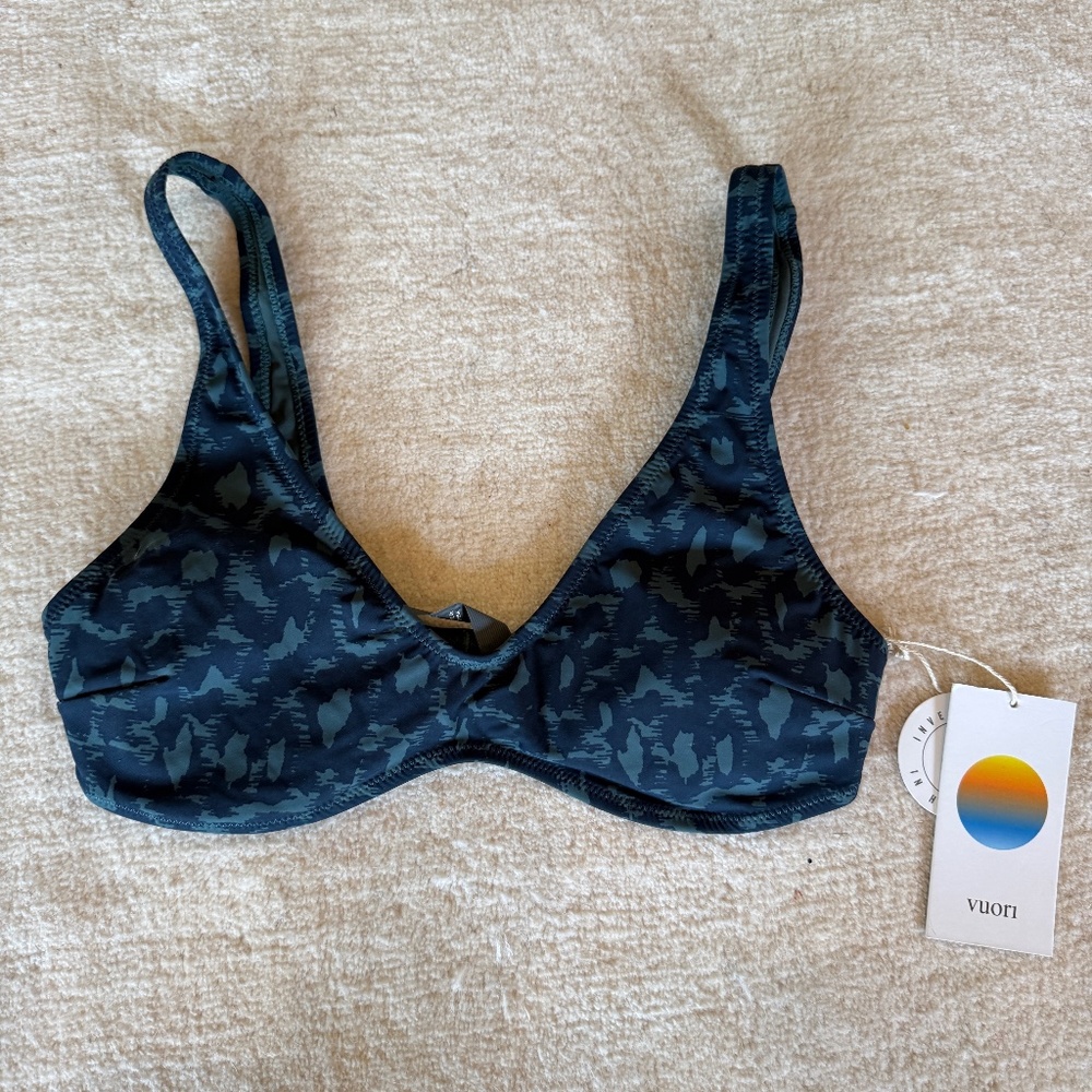 Vuori Aqua triangle top